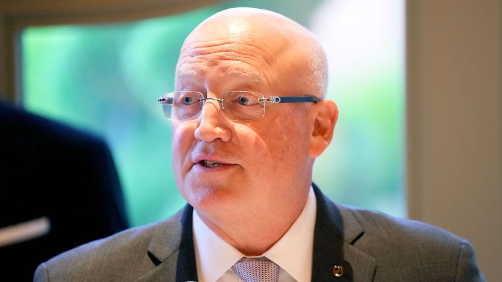 NHL:n varakomissaari Bill Daly kertoi sarjan tähyävän muille markkinoille.