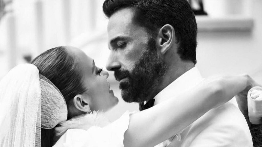 "Bennifer" on hakenut virallisesti avioeroa.