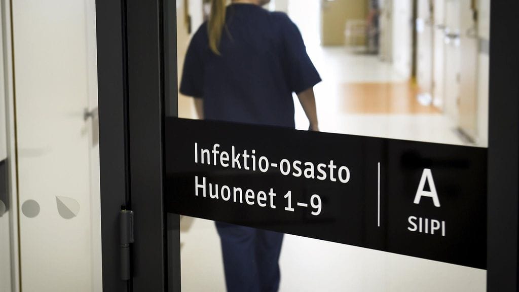 Kyselyn mukaan lähiesihenkilöt kokevat mahdollisuudet hoitotyön johtamiseen heikommaksi kuin keski- tai ylin strateginen johto.