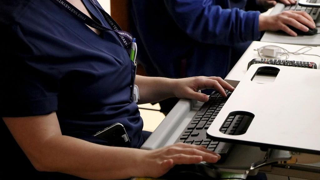 Neuvotteluilla pyritään kiihdyttämään rakennemuutosta ja saavuttamaan pysyviä säästöjä.