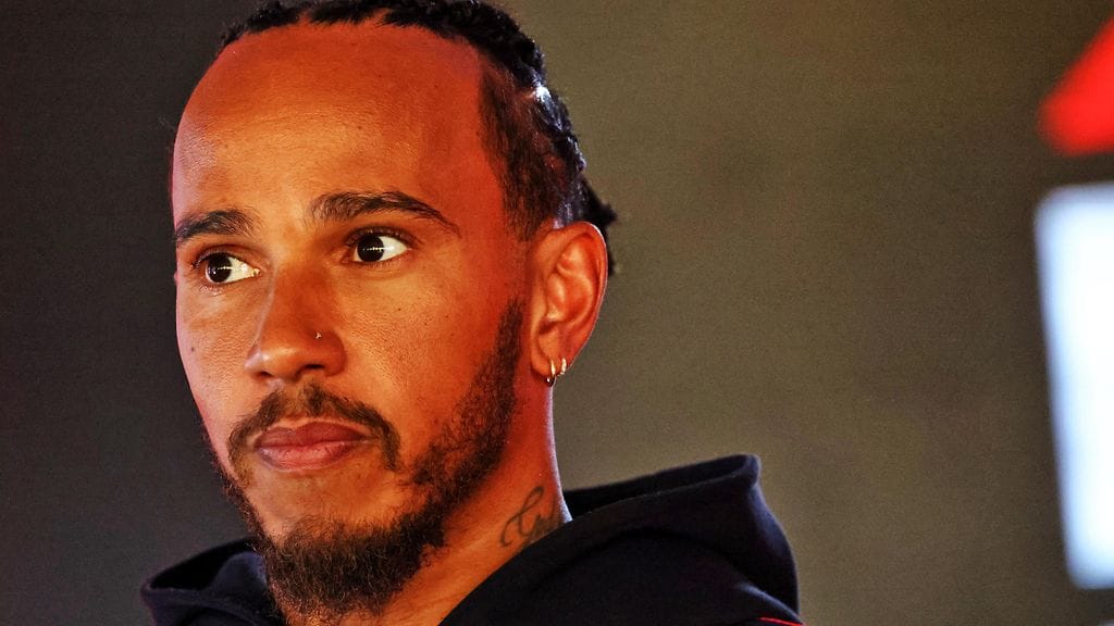 Lewis Hamilton kertoo kärsineensä mielenterveysongelmista ja masennuksesta hyvin nuorelta iältä lähtien.