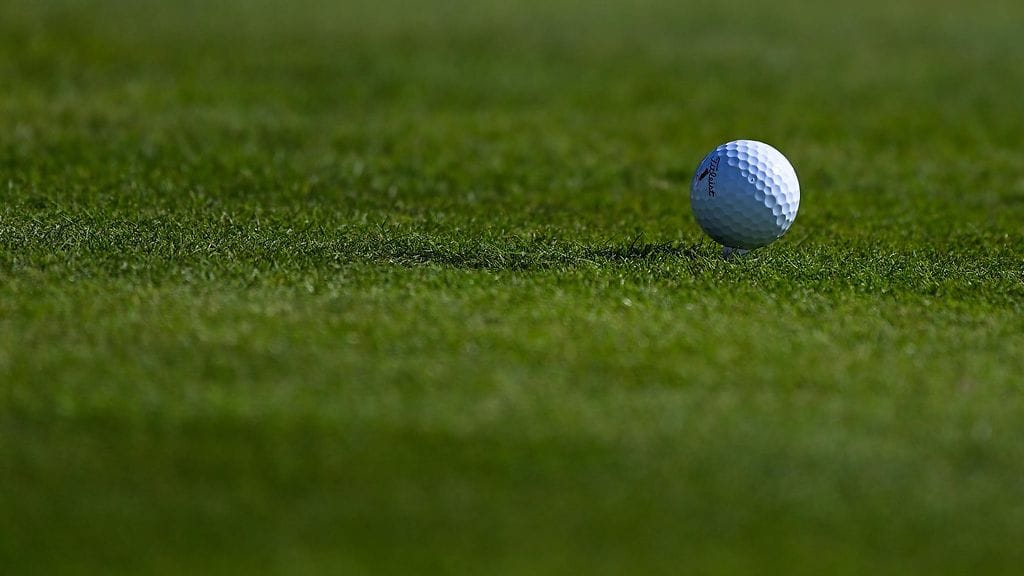 Alastarossa nähtiin huima golfpäivä, kun Tyko Tuohimaa, Jesse Saareks ja Joachim Altonen iskivät kaikki hole in onen samalla reiällä.