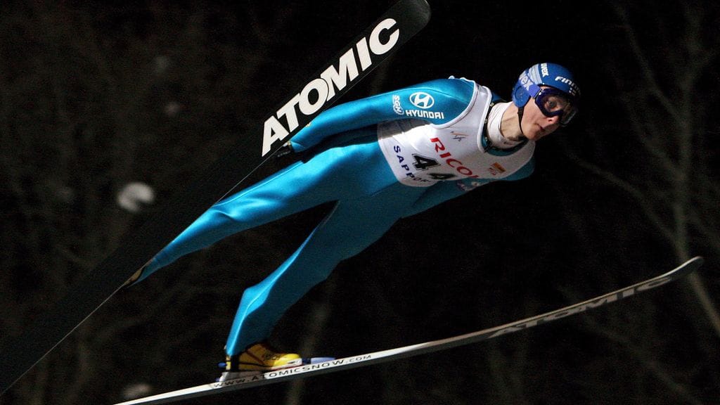 Joonas Ikonen mäkihypyn maailmancupin Sapporon kisassa vuonna 2006.