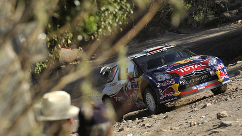 Sebastien Loeb Meksikon sorateillä.