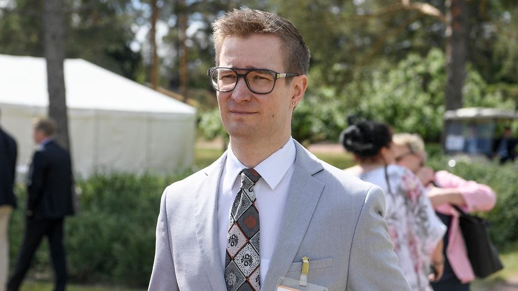 Oras Tynkkynen sanoo tiedotteessa Unkarin pride-kiellon olevan räikeässä ristiriidassa eurooppalaisen lainsäädännön kanssa.