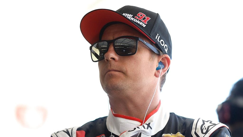 Kimi Räikkönen esiintyi Kiekko-Espoon brändivideolla.