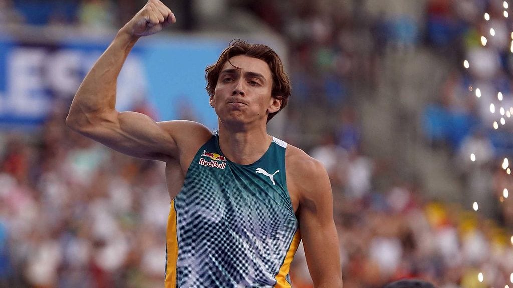 Armand Duplantis täräyttää jälleen maailmanennätyksen