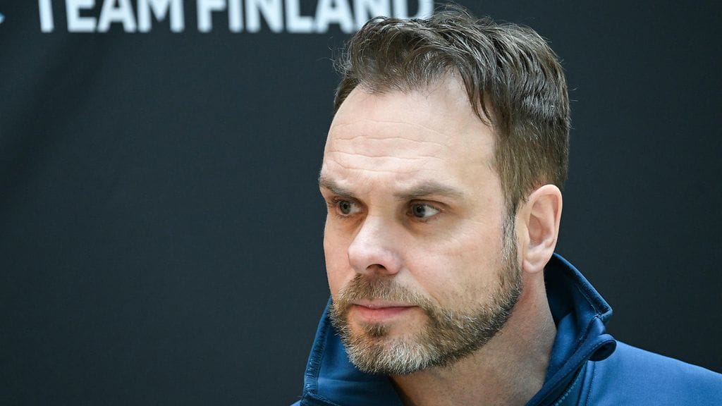 Antti Kuisma toimii yhdistetyn miesten maajoukkueen päävalmentajana.