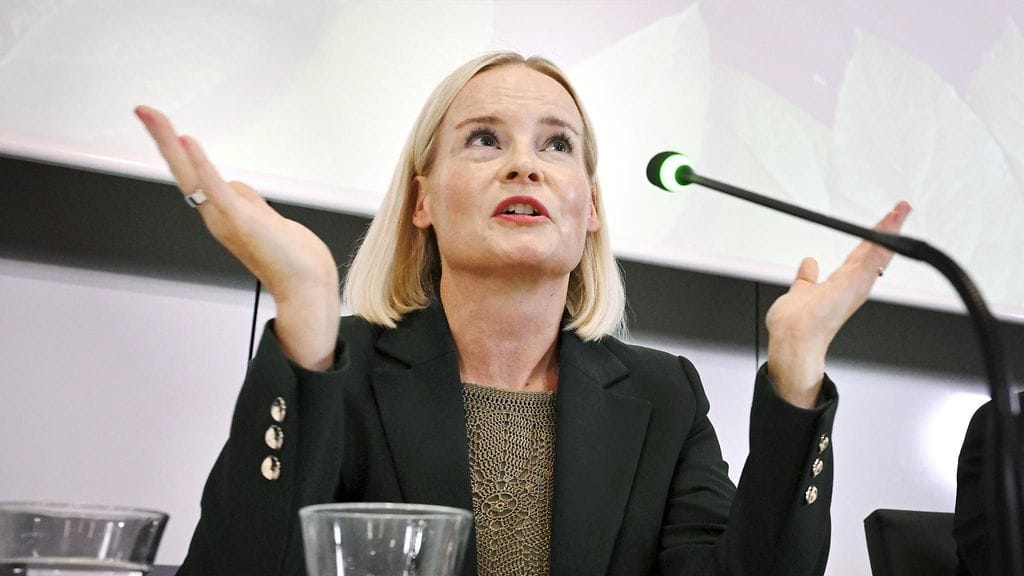 Riikka Purra arvostelee mediaa vääristelystä.