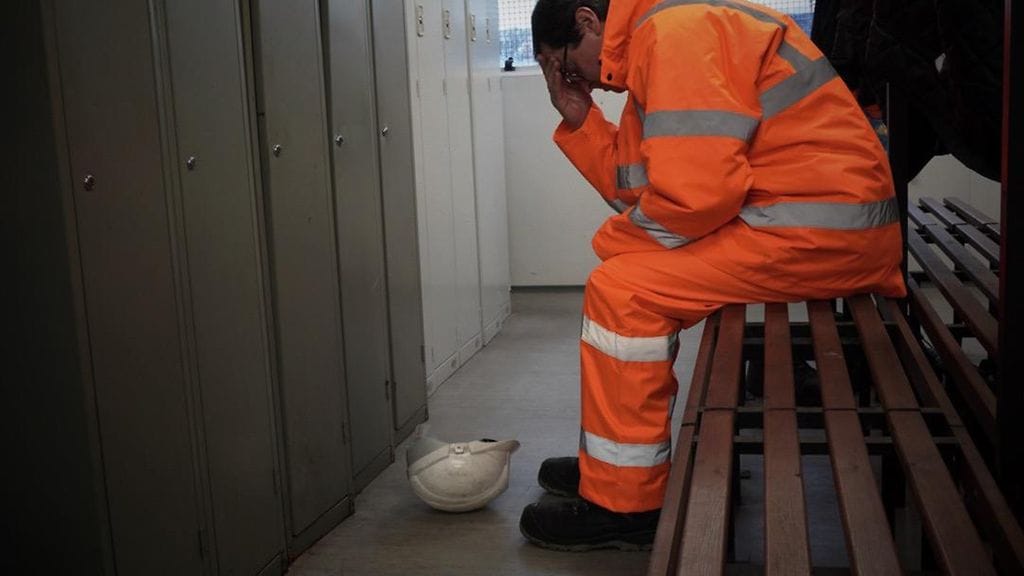 Mielenterveyssyistä johtuva työkyvyttömyys on yhtä yleistä fyysisesti raskailla aloilla kuin toimistotöissä.