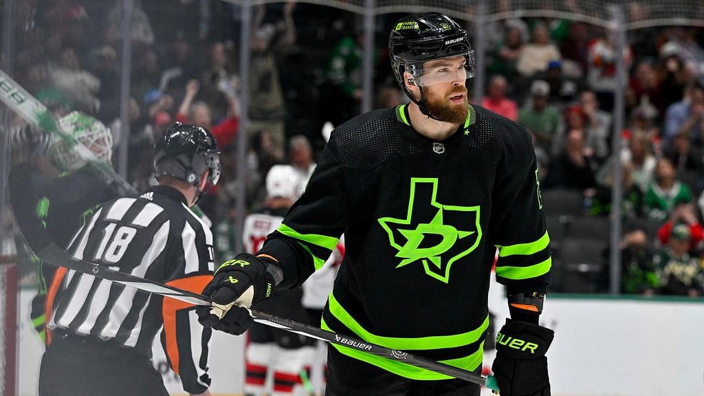 TSN:n mukaan Jani Hakanpää ei olisi sittenkään tehnyt NHL-sopimusta Toronto Maple Leafsin kanssa.