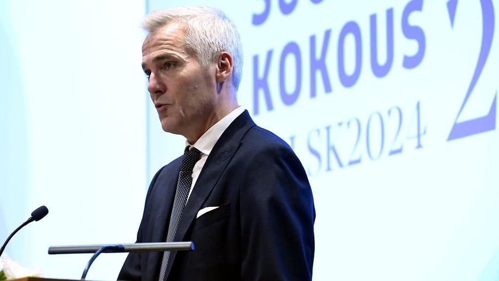 Opetusministeri, RKP:n puheenjohtaja Anders Adlercreutz puhui suurlähettiläskokouksessa Helsingissä tänään keskiviikkona.