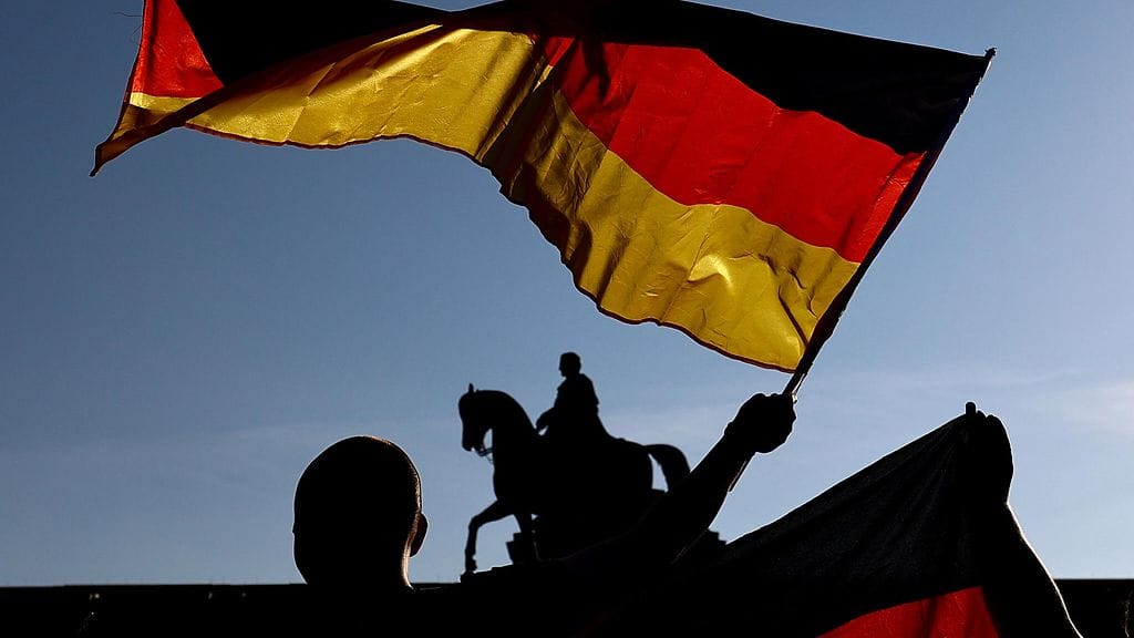 Saksan hallinnolta on vaadittu kiristyksiä maan maahanmuutto- ja turvapaikkapolitiikkaan.