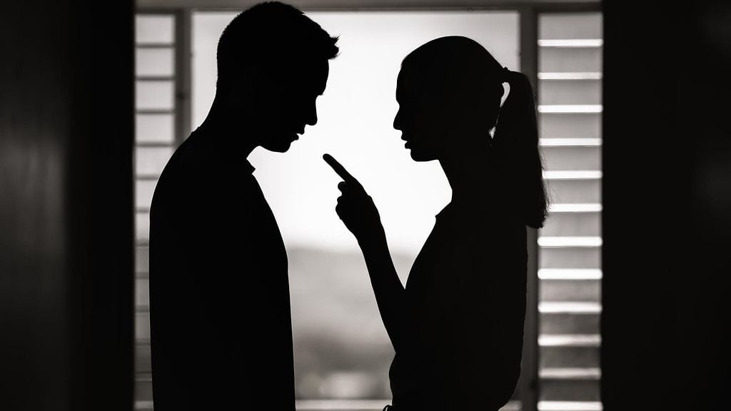 Beige lippu suhteen alussa voi tietää ongelmia, varoittaa amerikkalaissivusto.