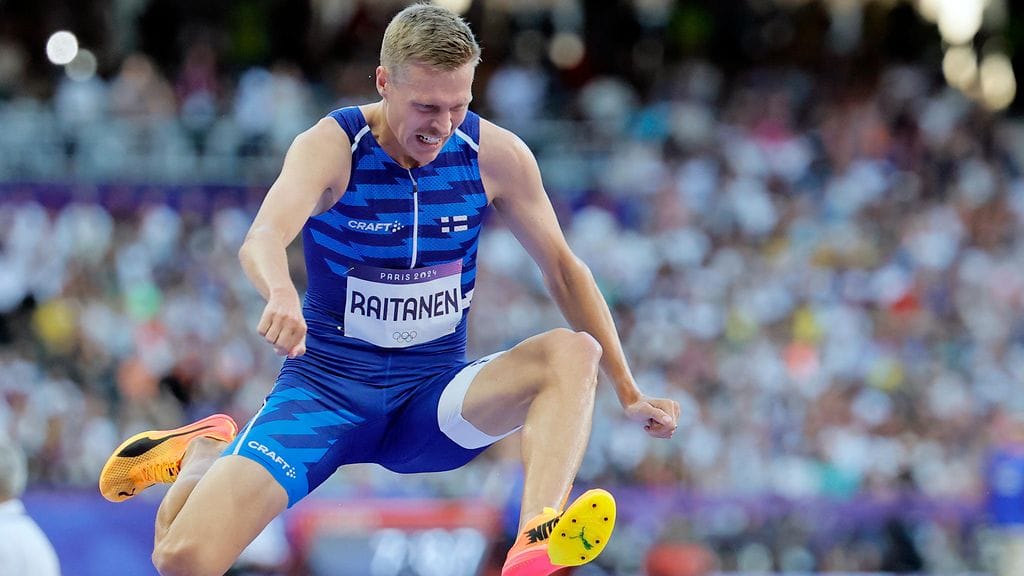 Topi Raitanen viritti itsensä huippulentoon Ruotsi-ottelussa.