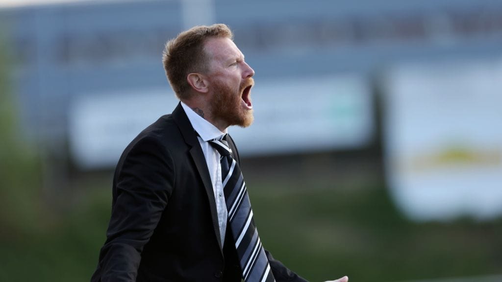 Andrew Smithilta kuultiin paahtava ulostulo Lahti-ottelun jälkeen, jonka ohessa hän ilmoitti lähtevänsä kohti lentokenttää.