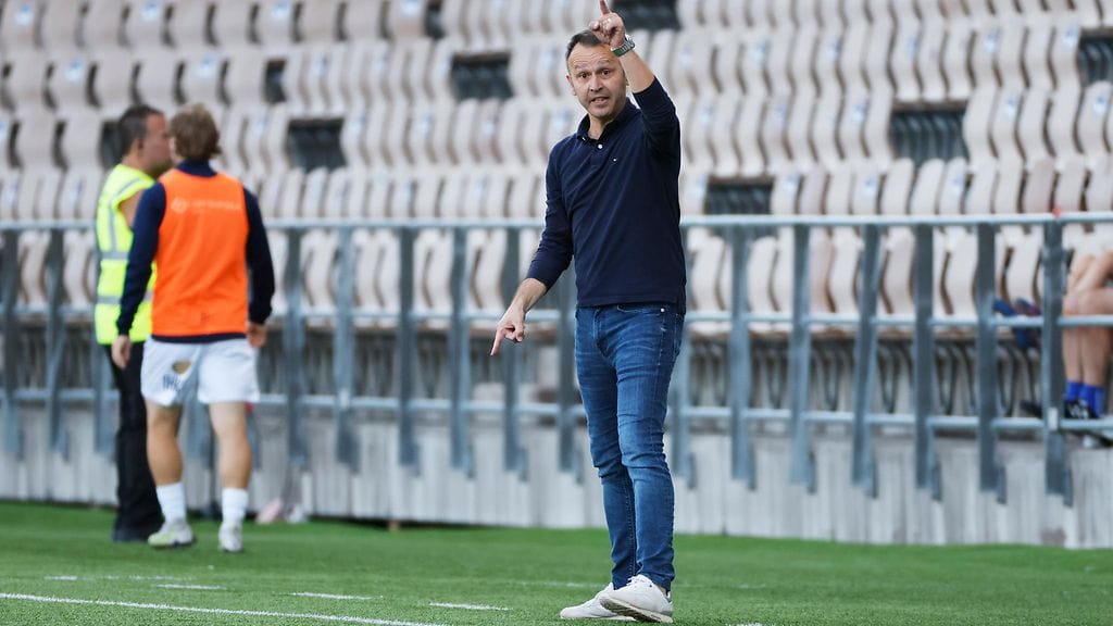 Konstantinos Bratsos ei enää AC Oulua luotsaa.