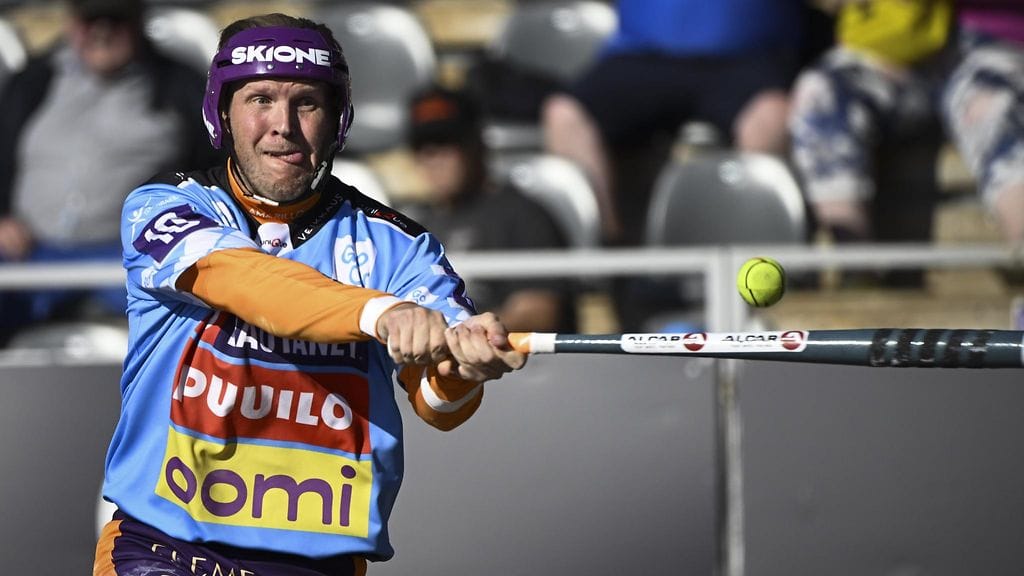 Sotkamon Jymyn jokerin Roope Korhosen lyönnit purivat.