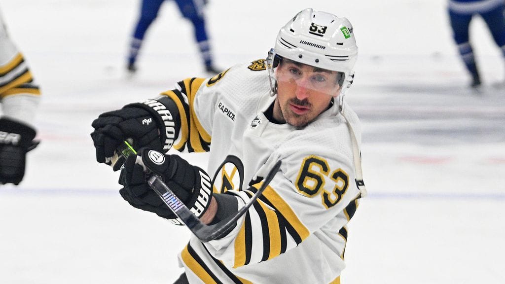Brad Marchand, 36, kävi kesän aikana kolmessa eri leikkauksessa.