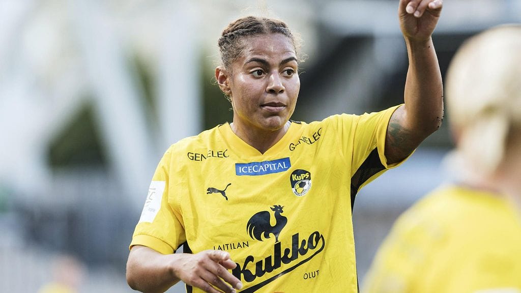 Roosa Ariyo (arkistokuvassa) teki KuPSin maalin Celticiä vastaan.