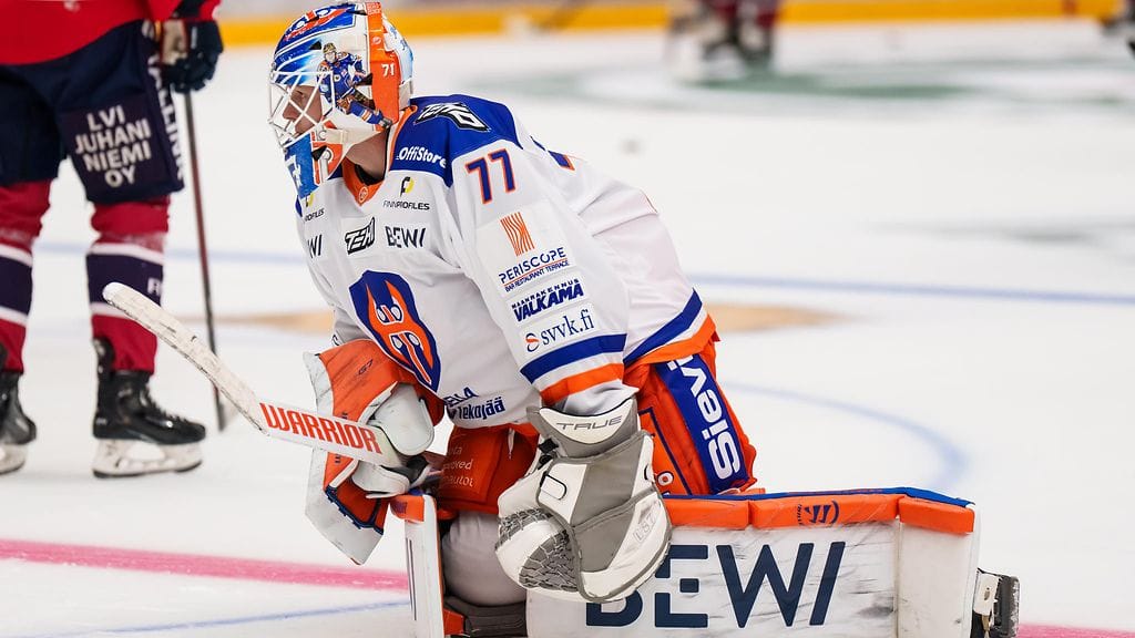 Tapparan Juha Metsola päästi taakseen viisi kiekkoa Tshekissä.