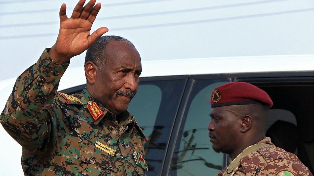 Sudanin armeijan komentaja Abdel Fattah al-Burhan on johtanut maata vuoden 2019 sotilasvallankaappauksen jälkeen.