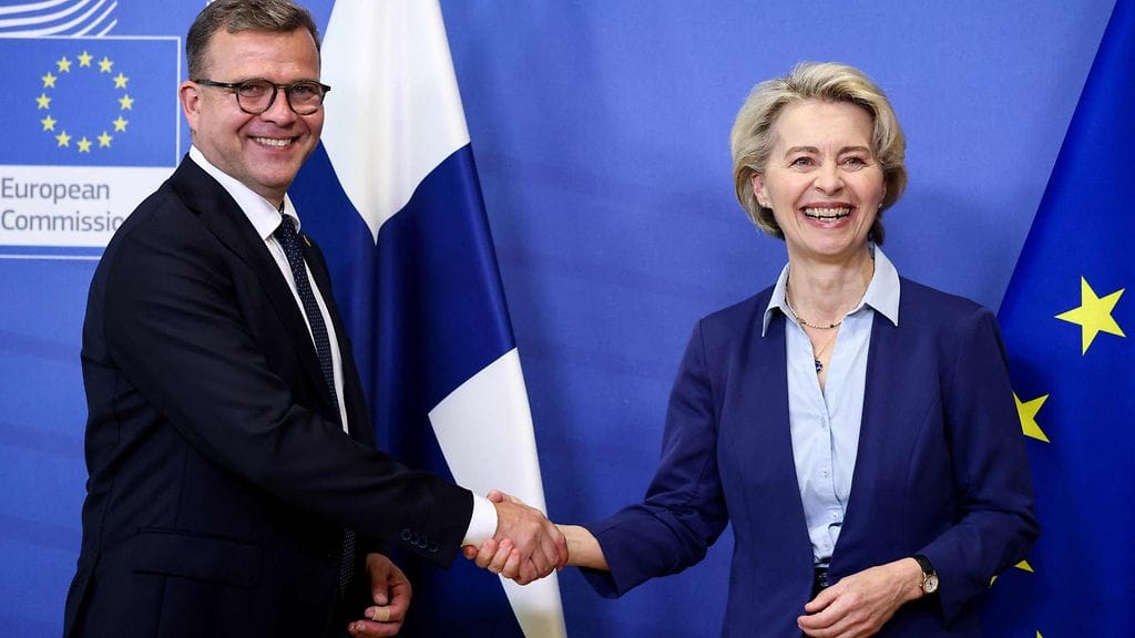 Pääministeri Petteri Orpo (kok) ja Euroopan komission puheenjohtaja Ursula von der Leyen.