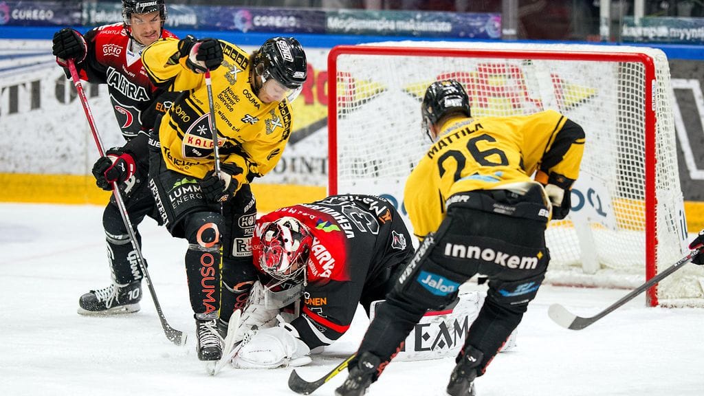 KalPa oli viime kaudella niskan päällä JYPiin nähden.