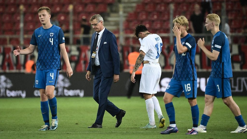 Markku Kanervan luotsaama Suomen jalkapallomaajoukkue hävisi kauden ensimmäisen Kansojen liigan ottelunsa Kreikkaa vastaan.