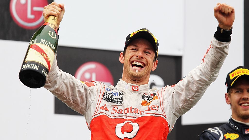 Jenson Button Kanadan GP:n palkintopallilla