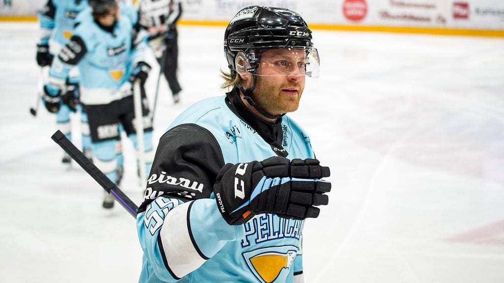 Pelicansissa aiemmin urallaan SM-liigaa pelannut Anton Mylläri siirtyy HPK:hon.