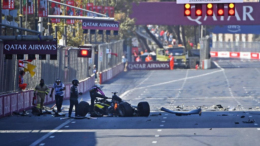 Kush Mainin auto meni pahasti rusinaksi.