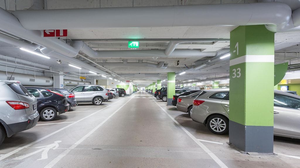 Kuvituskuvaa, kuvan parkkihalli ei liity tapaukseen.