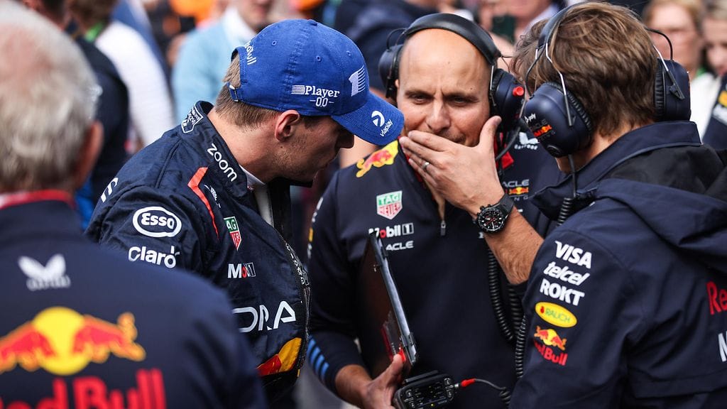 Max Verstappenin kisainsinööri Gianpiero Lambiase saa erikoisen kaksoisroolin.