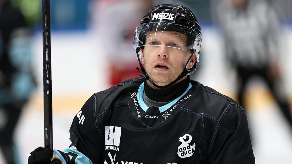 Ryan Lasch on sivussa, kun Pelicans kohtaa Lukon.