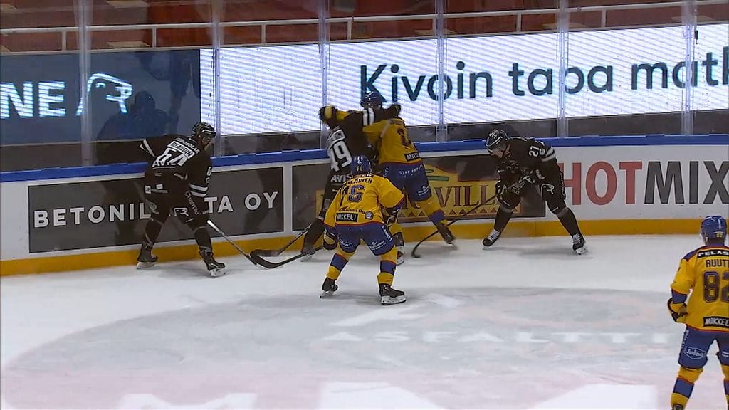 TPS-tähti pihalle – ruma taklaus Jukurien ruotsalaispakkiin