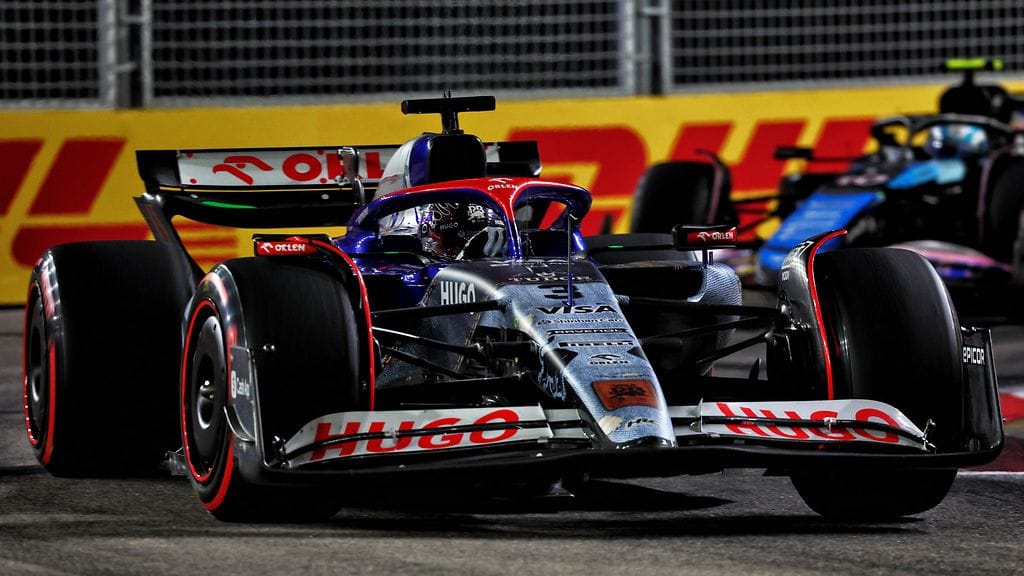 Daniel Ricciardon kierrosveto auttoi Red Bullia valmistajien MM-pisteissä, mikä ärsytti McLarenia.