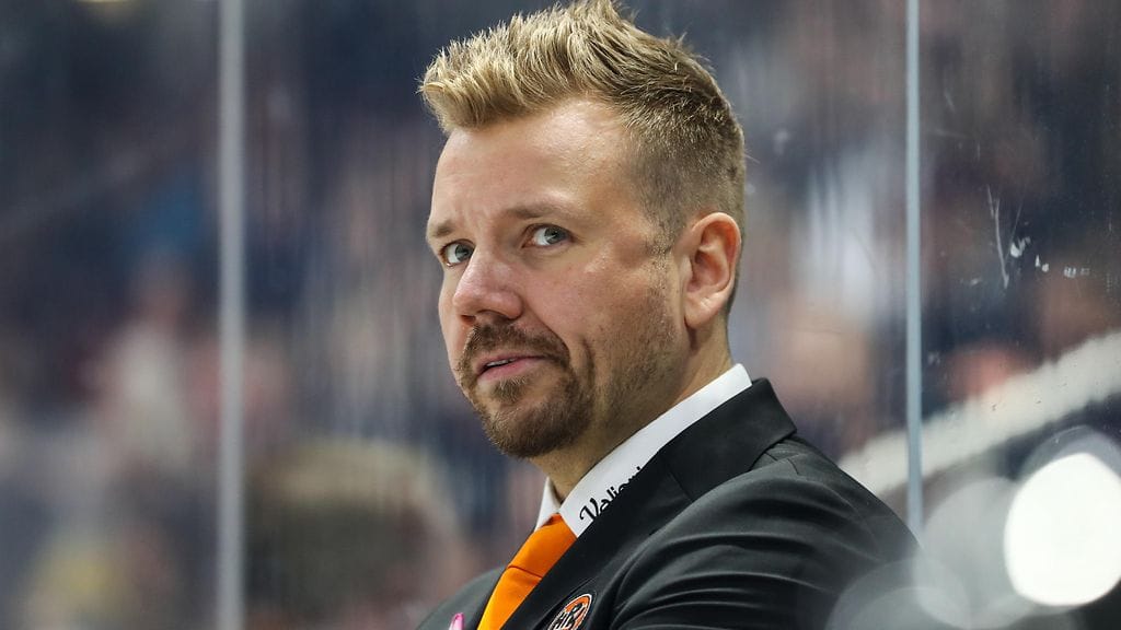 Matias Lehtonen valmensi HPK:tä reilun yhden kauden ajan.