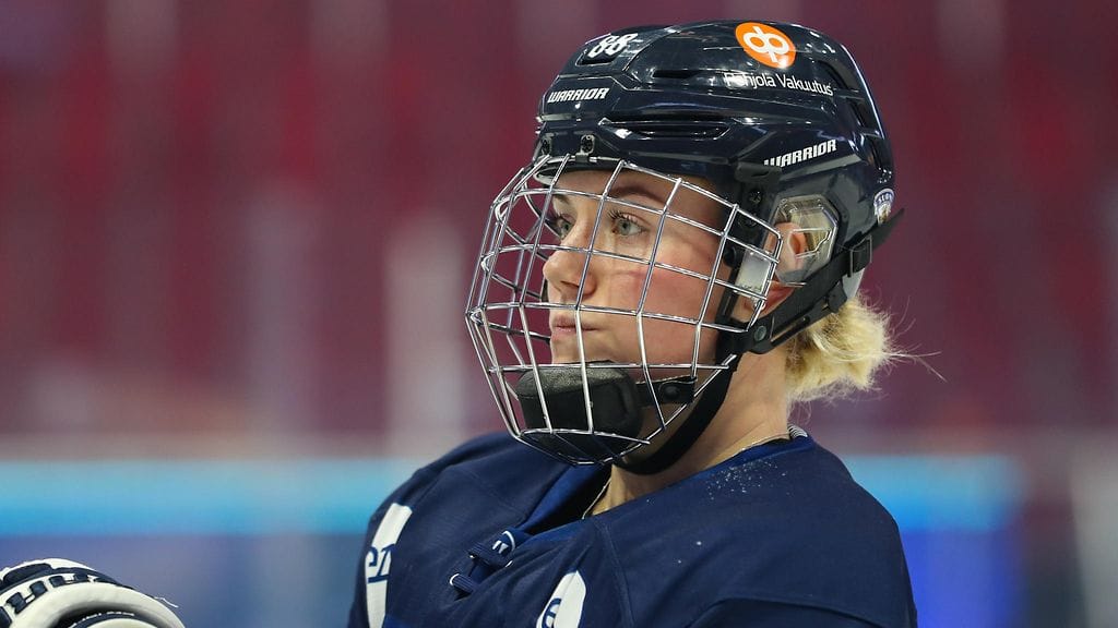 Ronja Savolainen on tehnyt kolmen vuoden sopimuksen Ottawa Chargen kanssa.