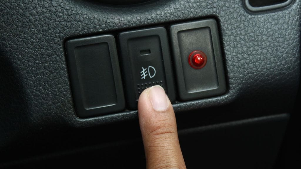 Tiedätkö, miten ja missä tilanteissa sumuvaloja tulee käyttää?