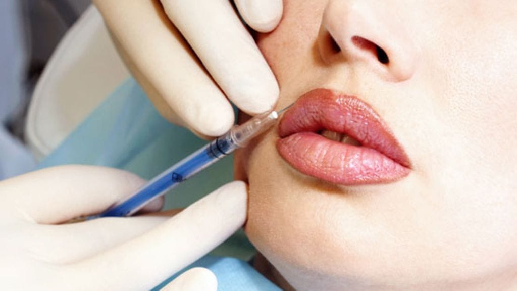 Annette Edwards on käyttänyt kauneuskirurgiaan yli 20 000 euroa. Kuvituskuva.