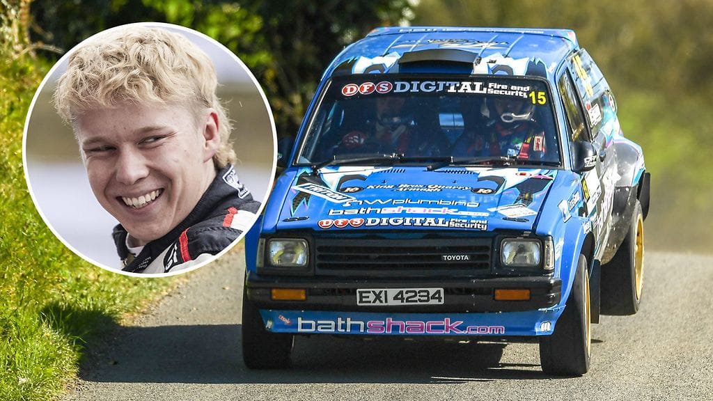 Kalle Rovanperä saa käyttöönsä Jason Blackin Toyota Starletin.