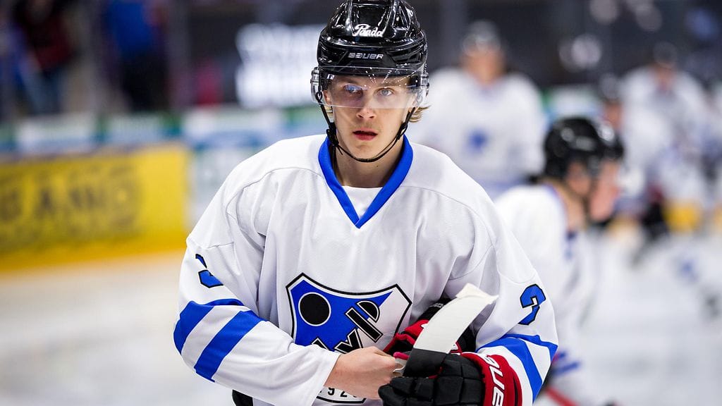 NHL-seura Carolina Hurricanes lainasi suomalaispuolustajan Anttoni Hongan Sveitsiin.