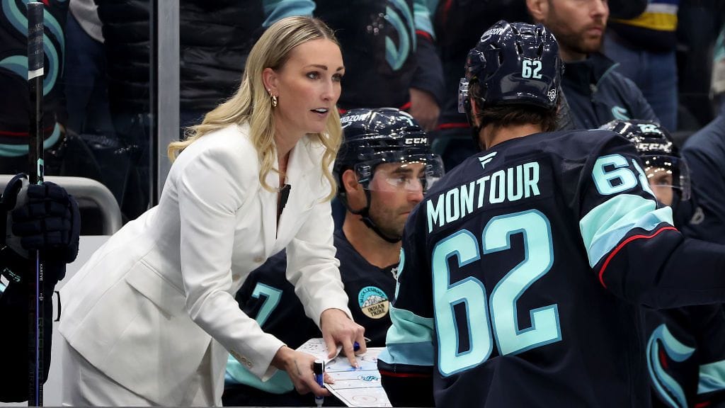 Jessica Campbell aloitti NHL-kautensa Seattlen apuvalmentajana.