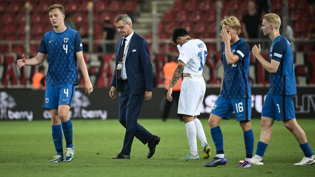 Markku Kanervan Huuhkajien tulokset Kansojen liigasta ovat surkeita. Kuva tappiollisesta Kreikka-vierasottelusta syyskuun alusta.