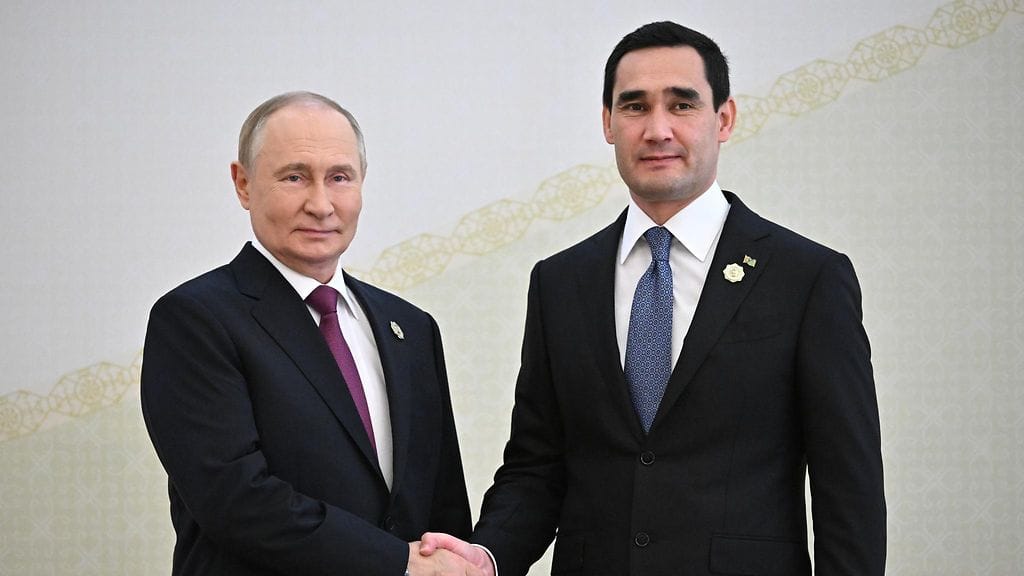 Kuvassa Putin ja Iranin presidentti Masoud Pezeshkian.
