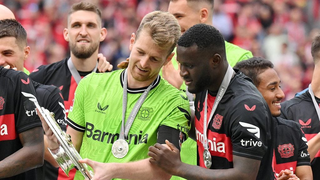 Victor Boniface (oik.) loukkaantui auto-onnettomuudessa sunnuntaina.