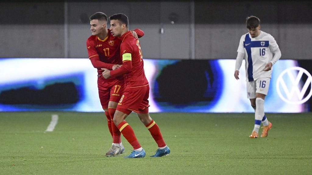 Dario Naamon (oikealla) harhasyöttö vei Montenegron johtoon. Suomi kuitenkin kuittasi tilanteen nopeasti.