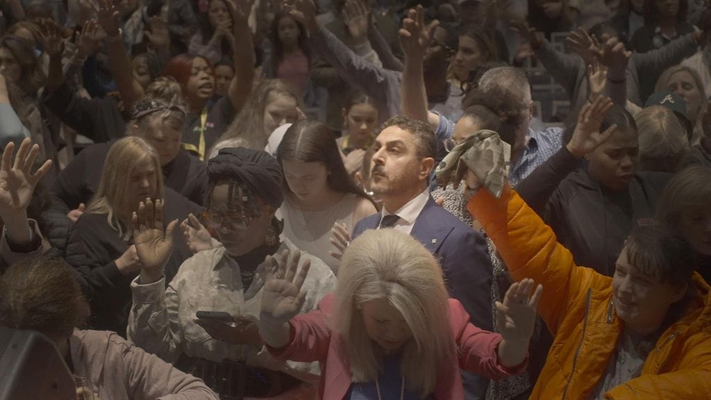 Järjestäytyneen uskonnon valta Arman ja 7 kuolemansyntiä