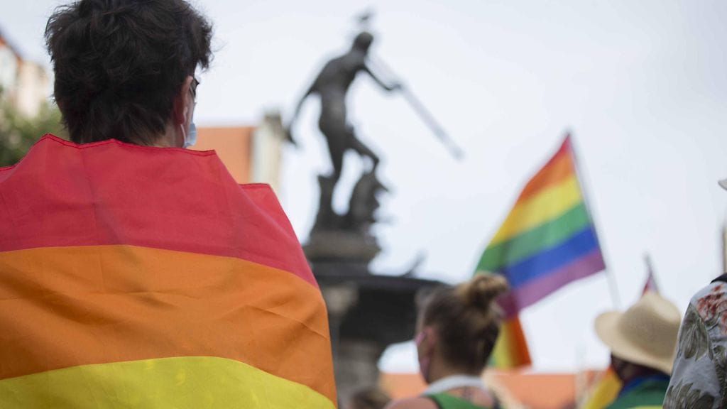 Nykyisin miehen ja naisen välinen avioliitto on Puolassa ainoa laillinen tapa virallistaa suhde.